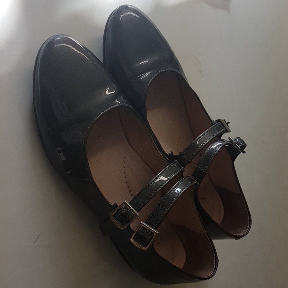 Shoes - Picture 2 of 2